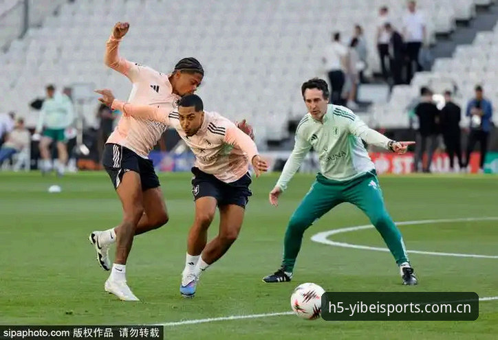 易贝体育好用吗 揭秘埃梅里欧联杯五冠王传奇:维拉3-0封神背后的战术密码,易贝体育老用户眼中的真实故事